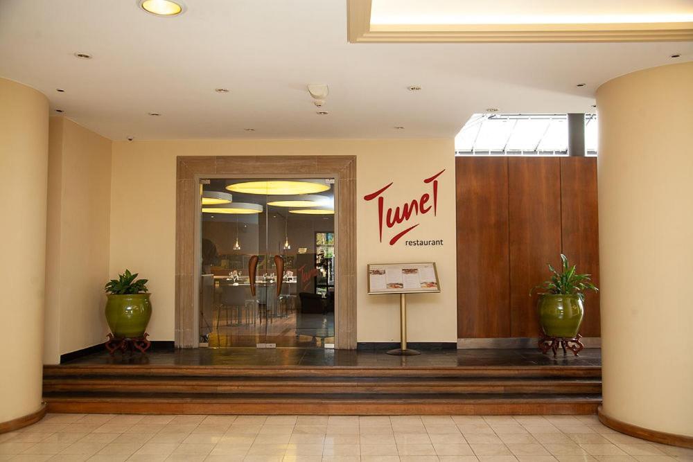 Austral Plaza Hotel Comodoro Rivadavia Exterior foto