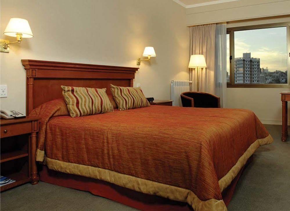 Austral Plaza Hotel Comodoro Rivadavia Exterior foto