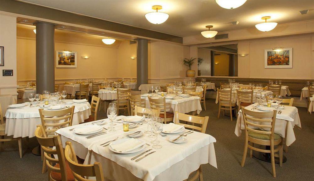 Austral Plaza Hotel Comodoro Rivadavia Exterior foto